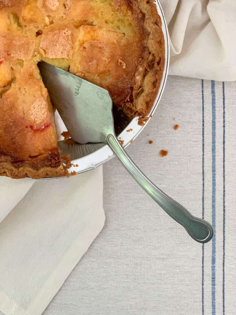 Fresh pie recipe for summer with premade pie crust.