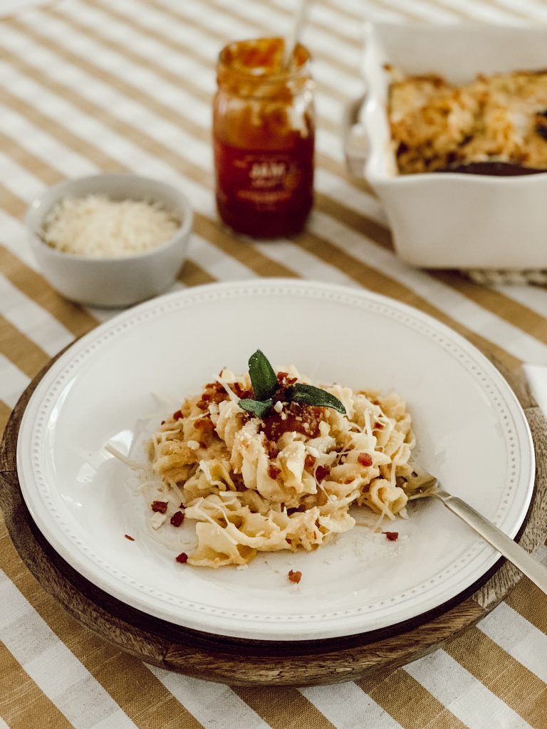 Easy autumn casserole for pumpkin season with fresh ingredients.