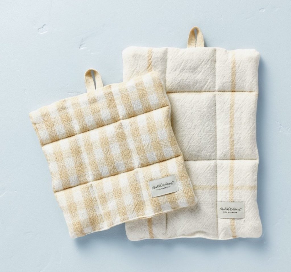 Winter Décor After Christmas Potholders