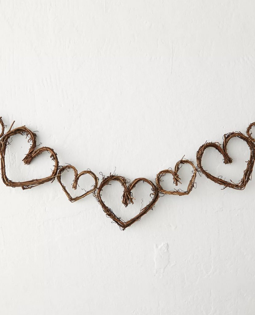 Valentine Garland