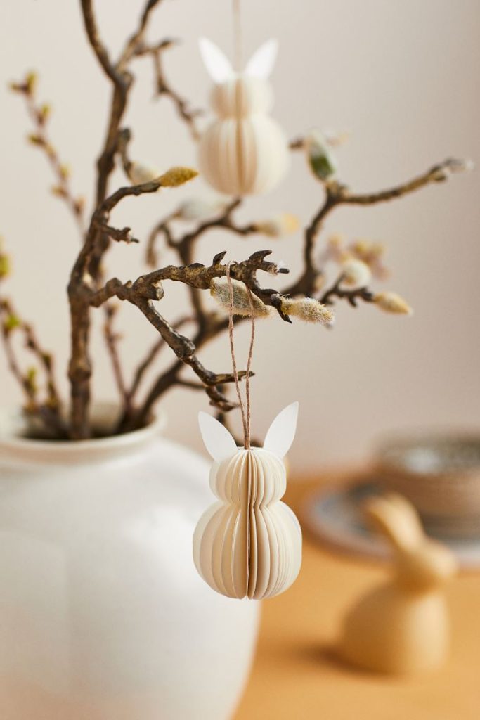 Farmhouse Easter Decor