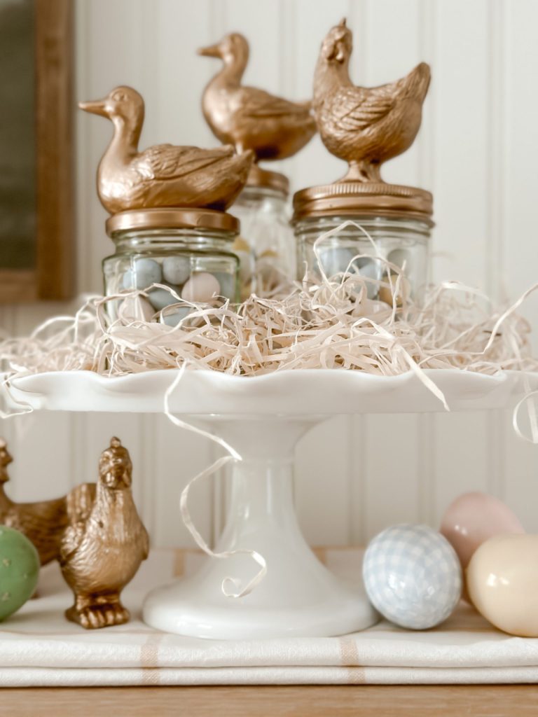 Cozy cottage farmhouse Easter décor at Eleanor Rose Home.