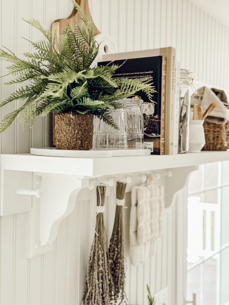 Simple ideas on how to incorporate spring decor in the kitchen.