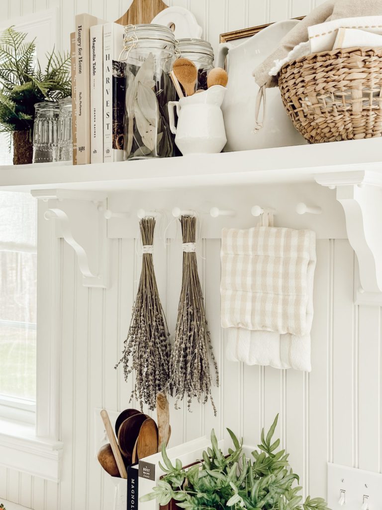 Add a touch of spring to the kitchen with seasonal kitchen linens.