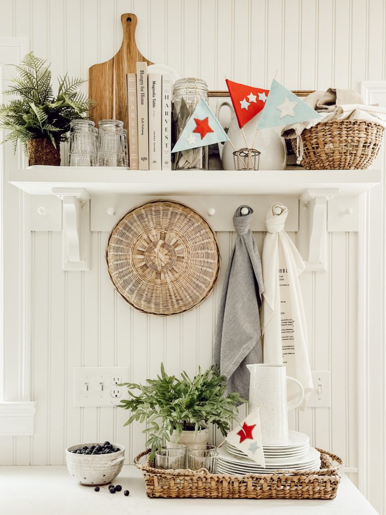 Americana decor in a cottage farmhouse kitchen.
