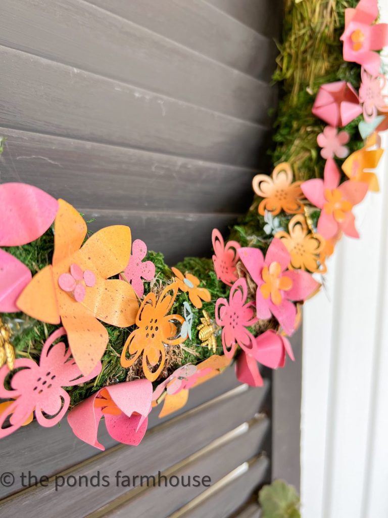 A wreath for summer that is an Anthropologie dupe.