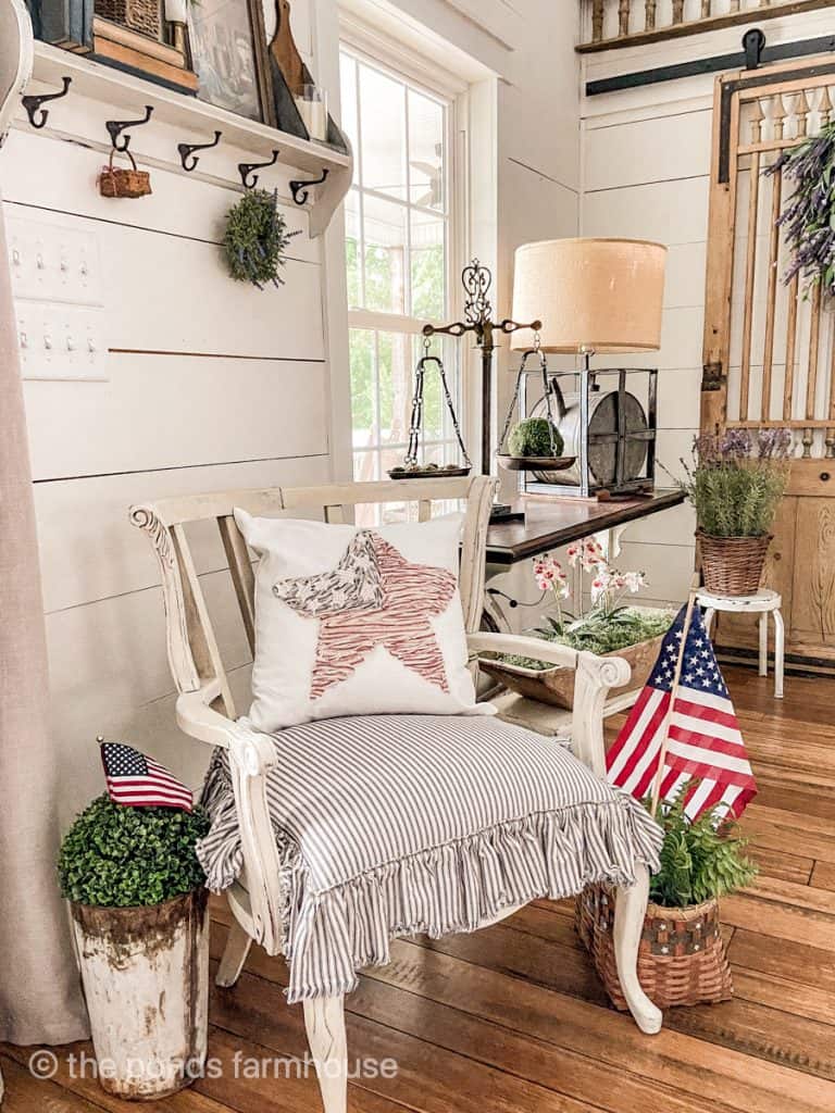 4th of July no sew patriotic pillow is the perfect summer DIY.