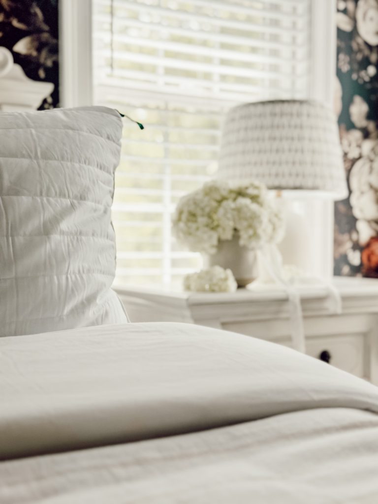 Decorating a small cottage farmhouse bedroom on a budget.