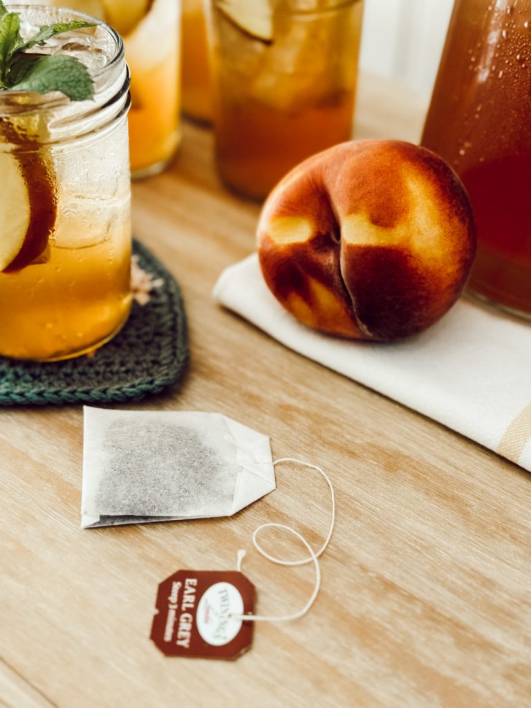 Iced sweet peach tea recipe with fresh peach flavor.