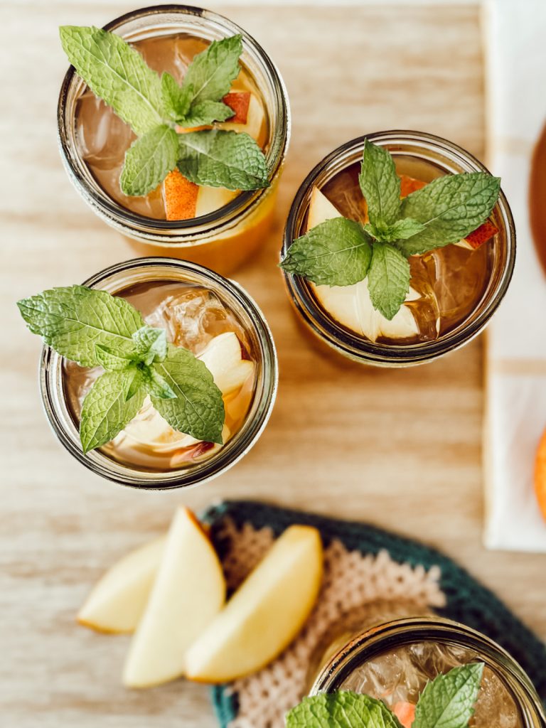 Peach tea beverage for the hot days of summer. 
