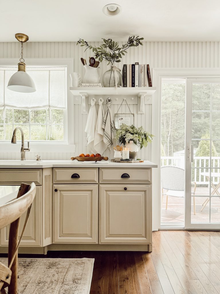 Practical decor in the kitchen with decorative & functional elements.