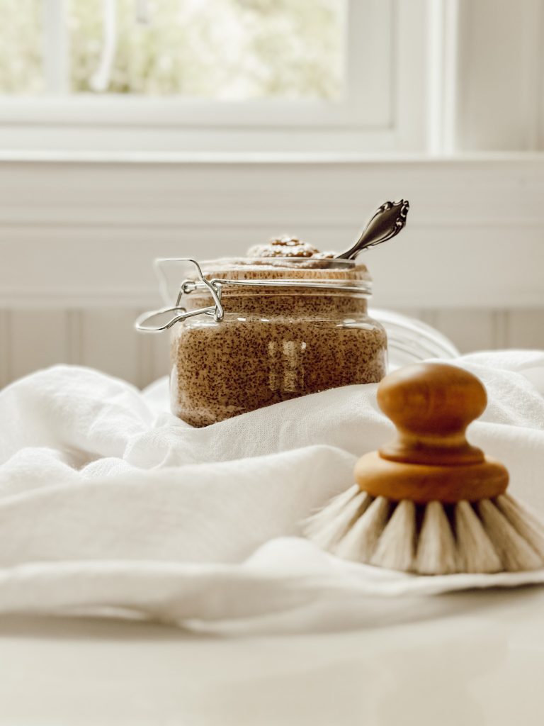 Homemade sugar scrub soap recipe made with coconut oil and organic sugar.