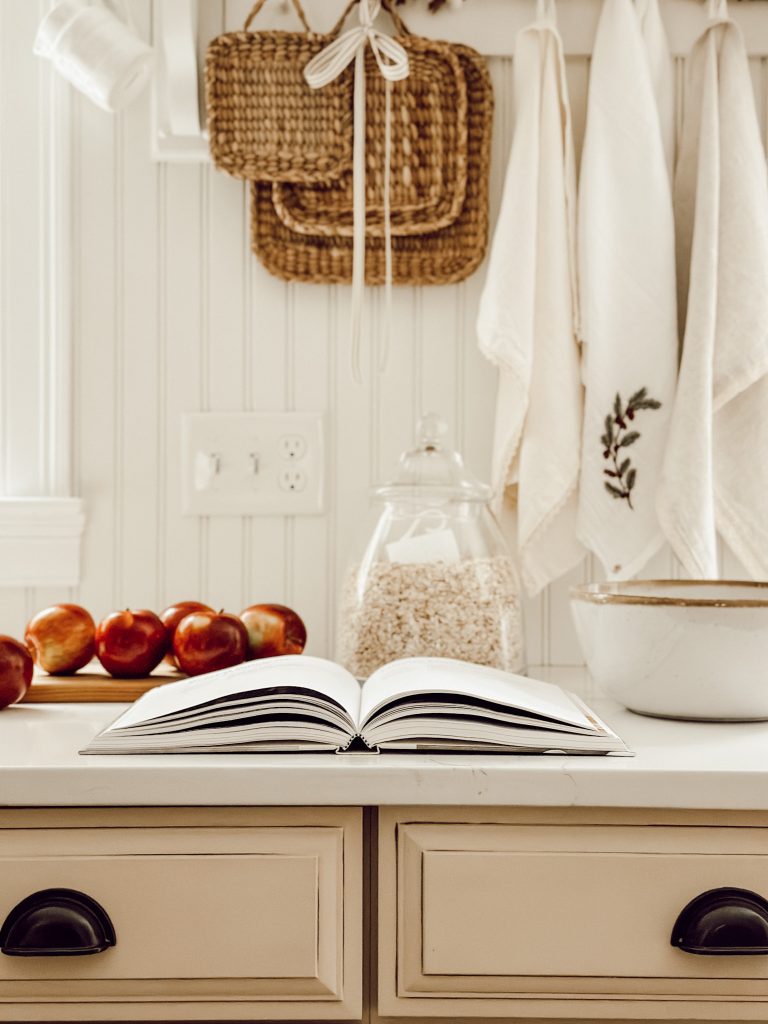 Simple fall kitchen with natural materials and a warm color scheme. 