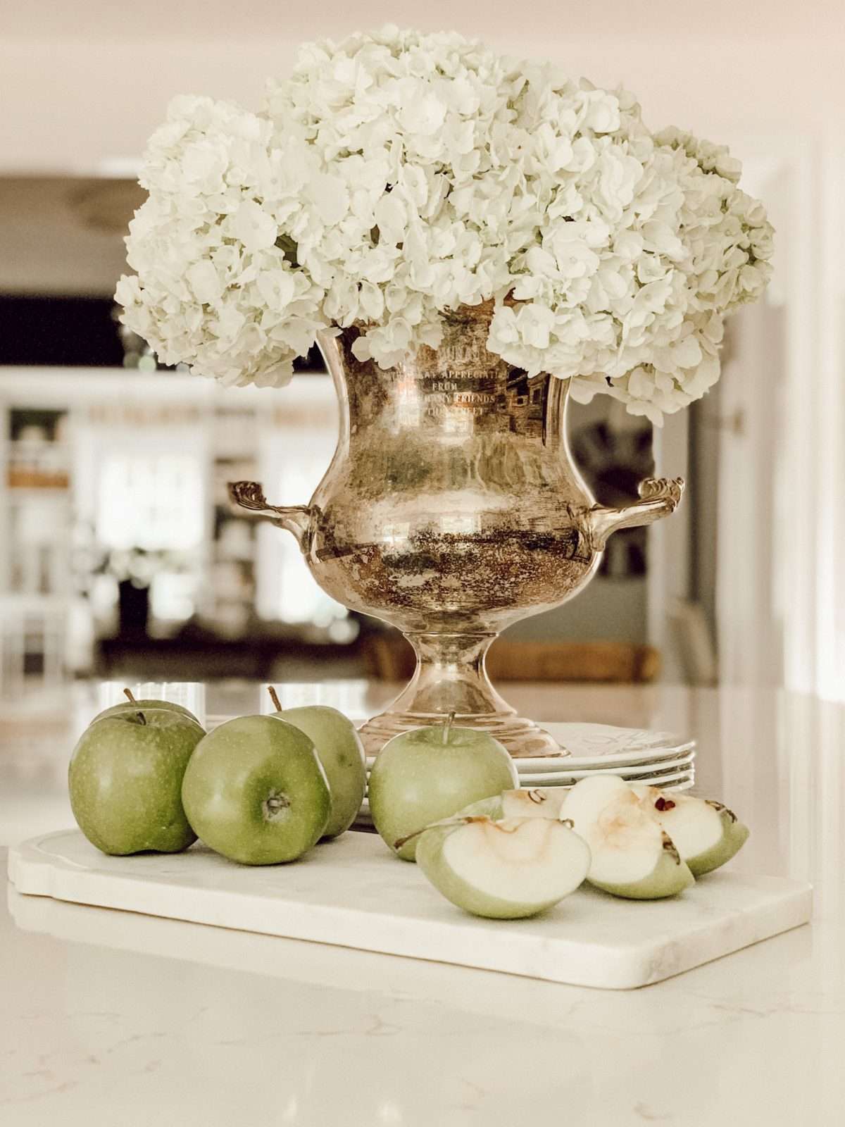 Create a simple hydrangea centerpiece for easy home decor any time of the year.