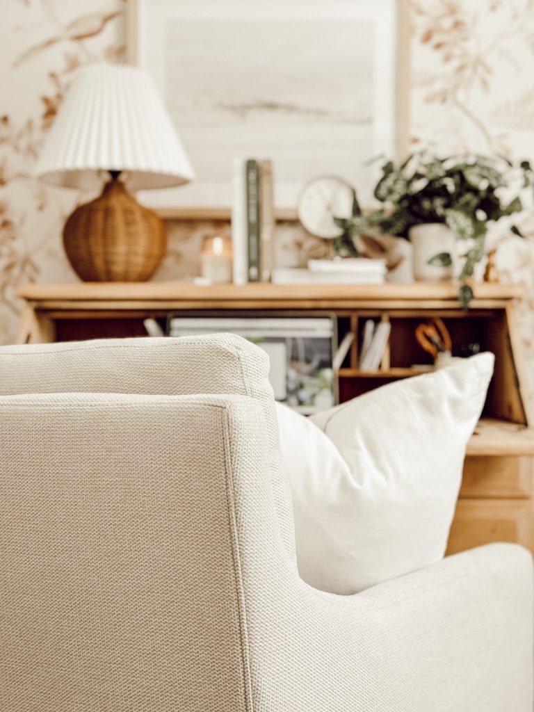 Create a functional home office with the right furniture and accessories.