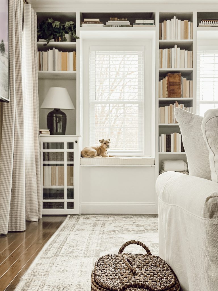 Cozy atmosphere in family room with natural elements and quality pieces of furniture.