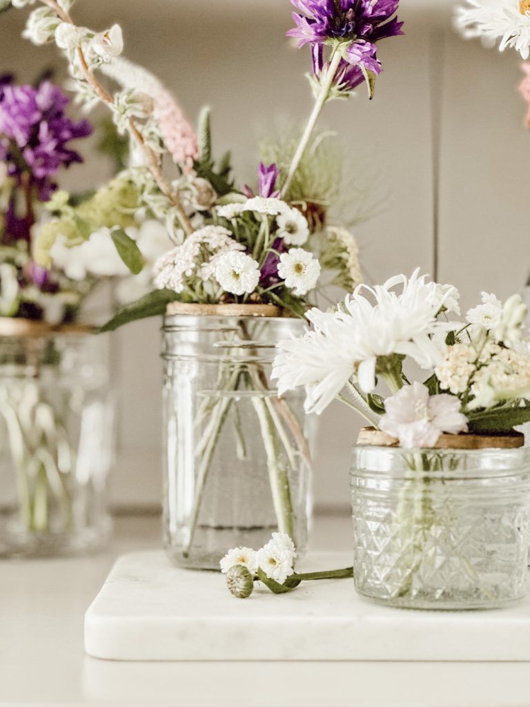 How to make DIY flower frogs with Crayola air dry clay. 