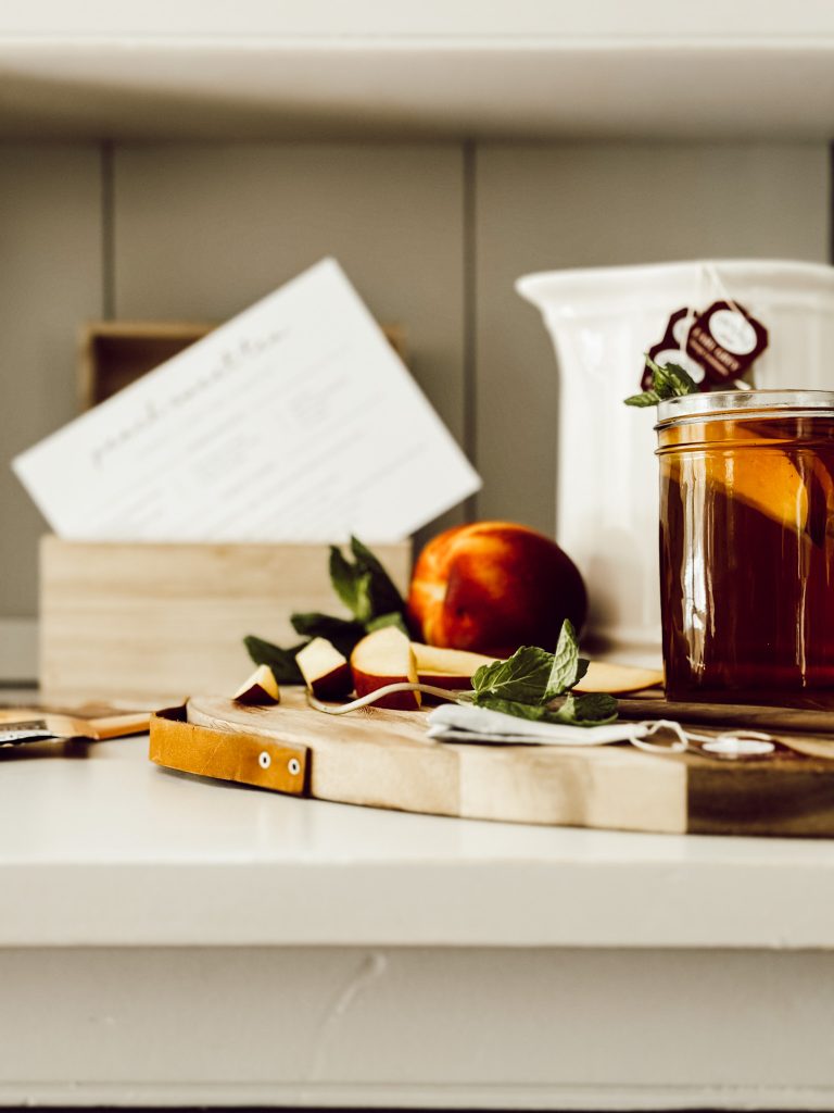 Summer products included in the Sweet Home subscription box. 