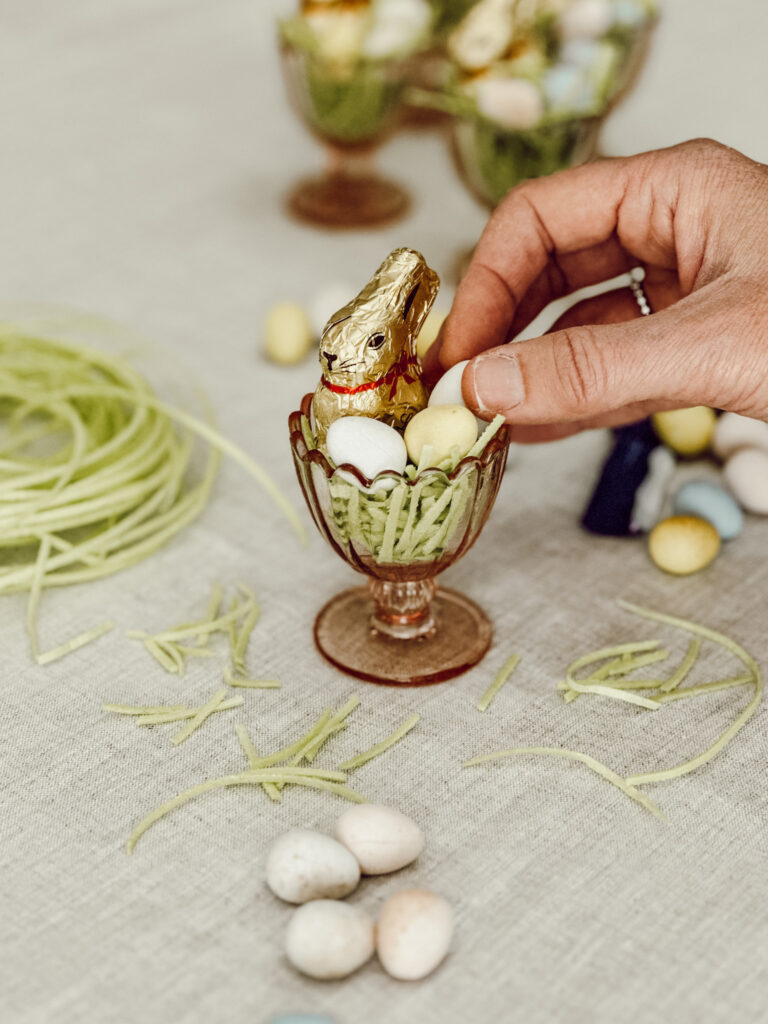 Easy DIY Easter crafts you can make in an afternoon includes Easter egg cups for an Easter tablescape.
