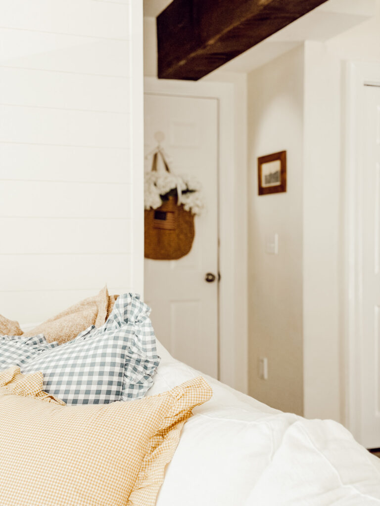 Americana decor for your home with a DIY hanging door basket.