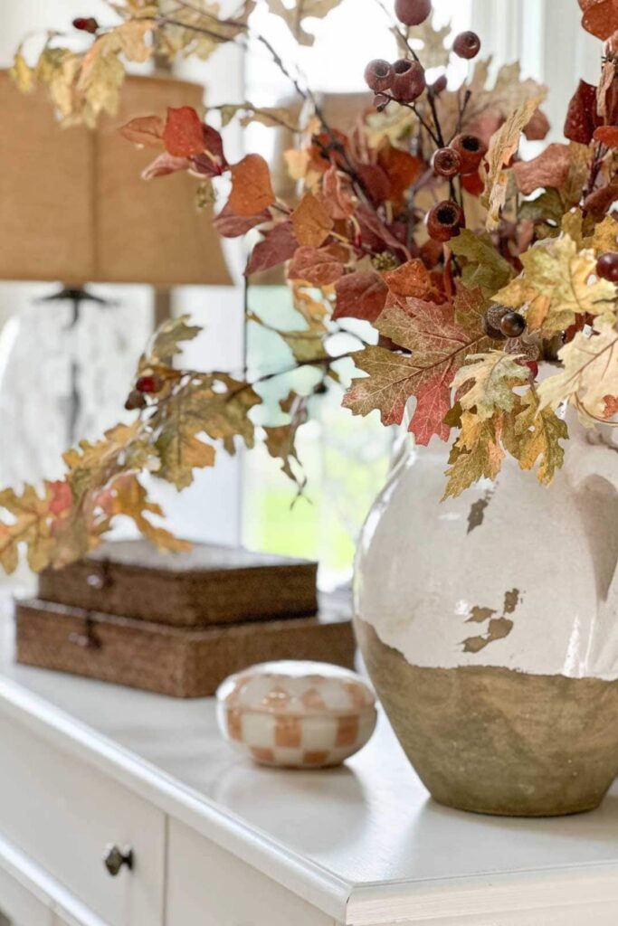 Weekly Wednesday Wish List #271 StoneGable fall vignette.
