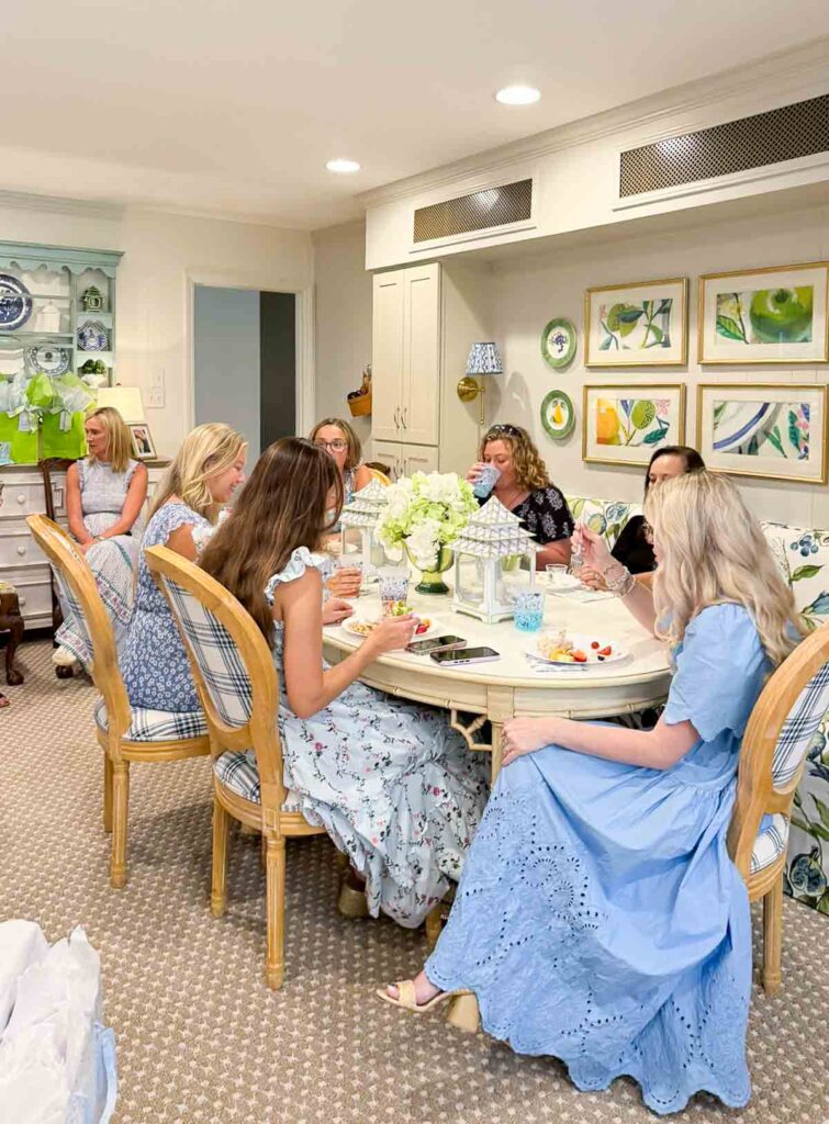 Weekly Wednesday Wish List #269 Worthing Court dining room.