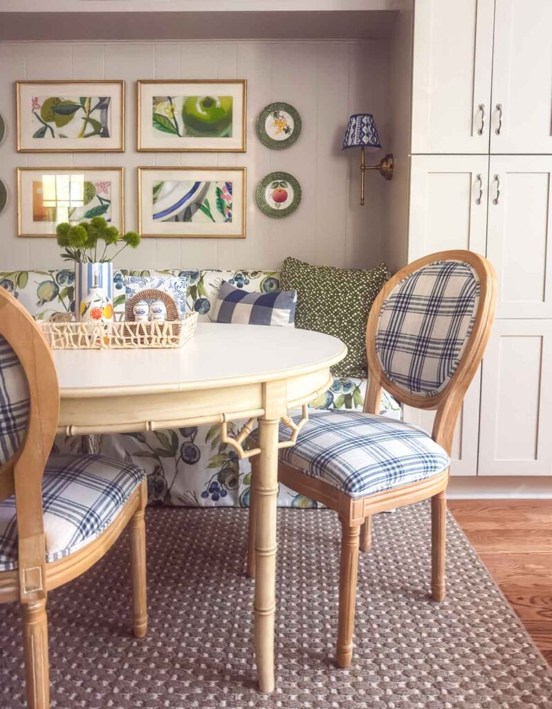 Weekly Wednesday Wish List #272 Worthing Court kitchen sitting area.